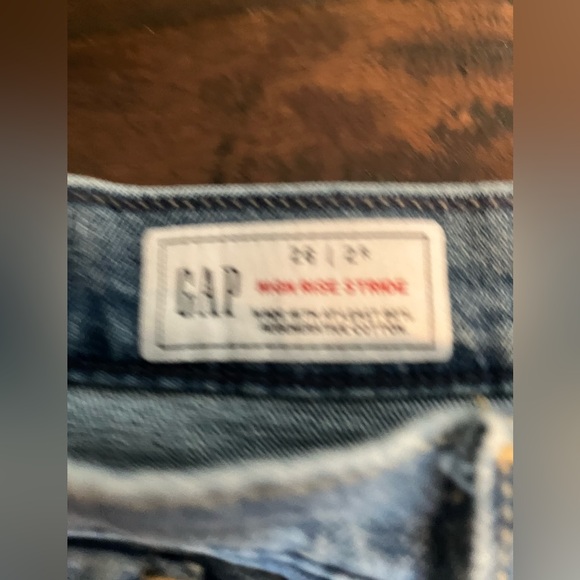 GAP High Rise Cargo Jean - Picture 3 of 3